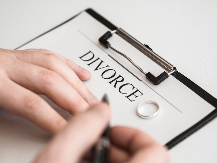 Divorce Lawyers in karachi