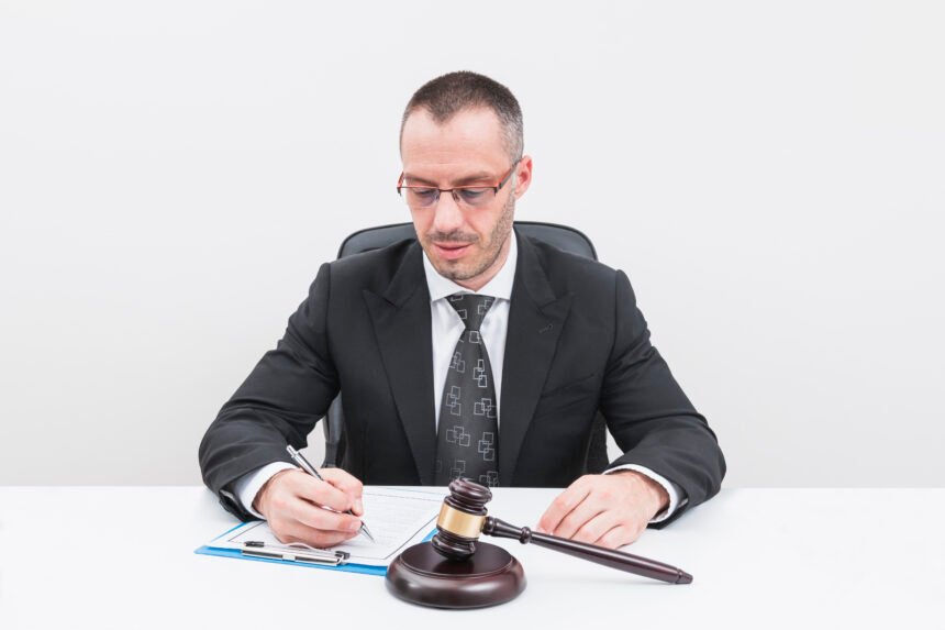 best-civil-lawyer-in-karachi-jeelani-law-empire-experts