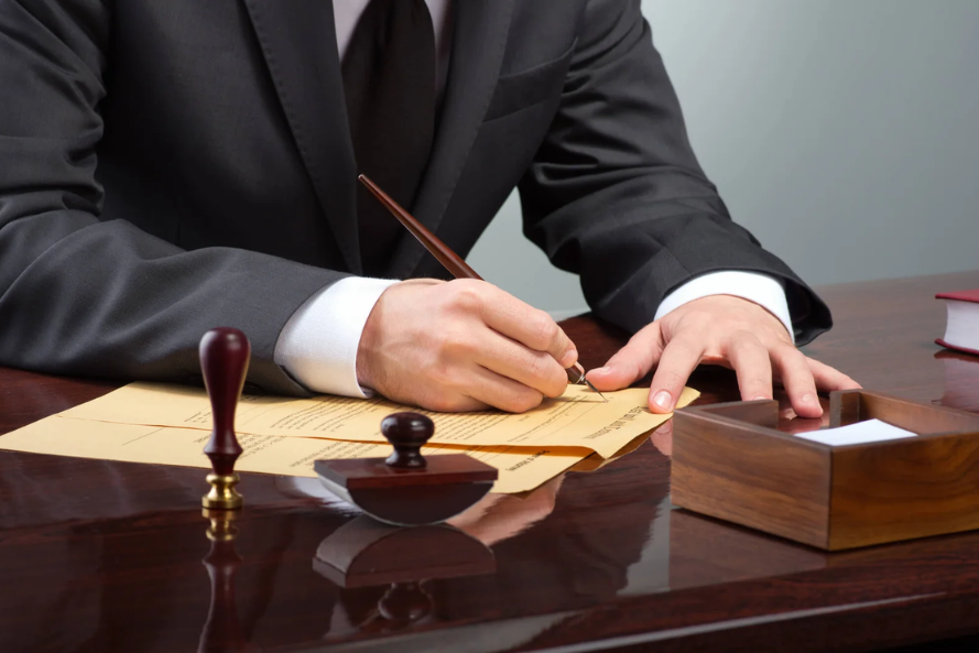 legal advisor in karachi