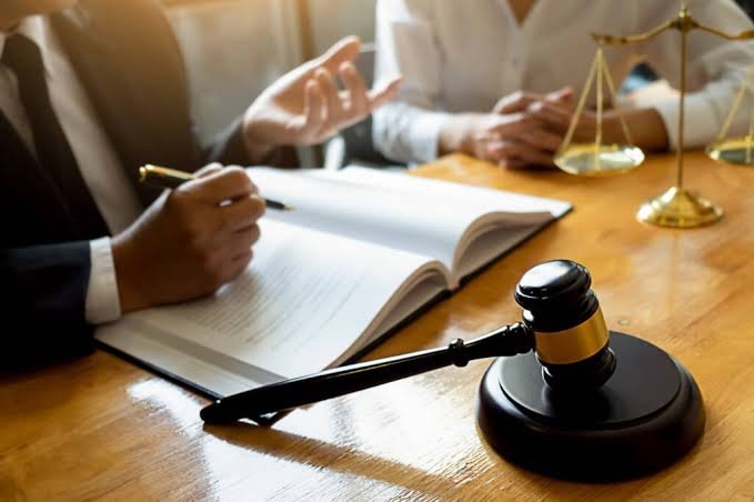 Senior Lawyers in Karachi